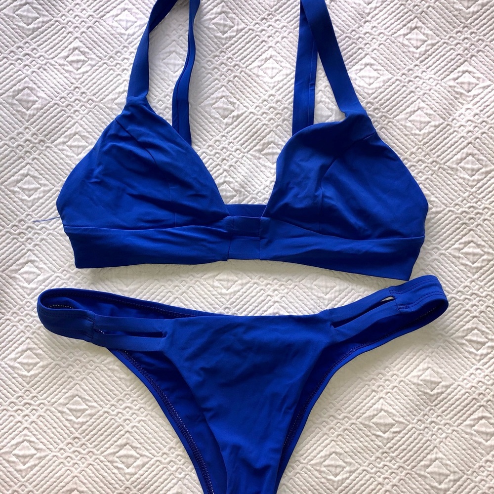 Vitamin A Neutra Bralette Top & Neutra Hipster Bottoms in Eco Azure